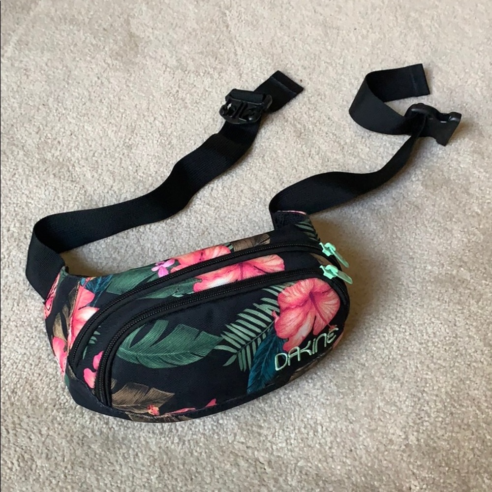 Dakine Fanny Pack